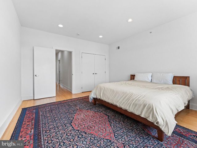 2034 TRENTON AVE, Philadelphia, PA 19125