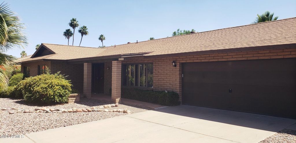 8313 E VIA DE LAS FLORES --, Scottsdale, AZ 85258