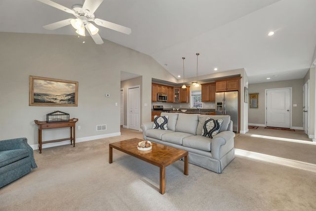 3 Evergreen Way, Windham, NH 03087