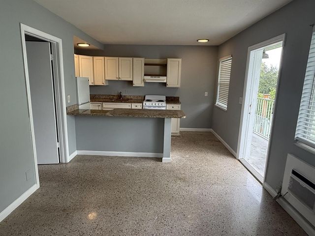1118 N H Street 15, Lake Worth Beach, FL 33460