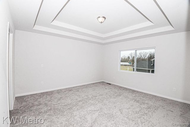 002 Oak Street, Grand Blanc, MI 48439