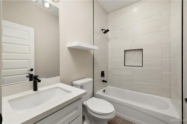 308 N Leon Avenue, Elsa, TX 78543