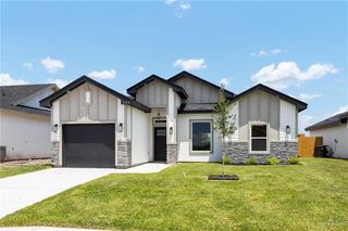 308 N Leon Avenue, Elsa, TX 78543