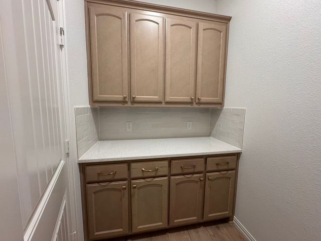 193 Oak Grove Way, Springtown, TX 76082