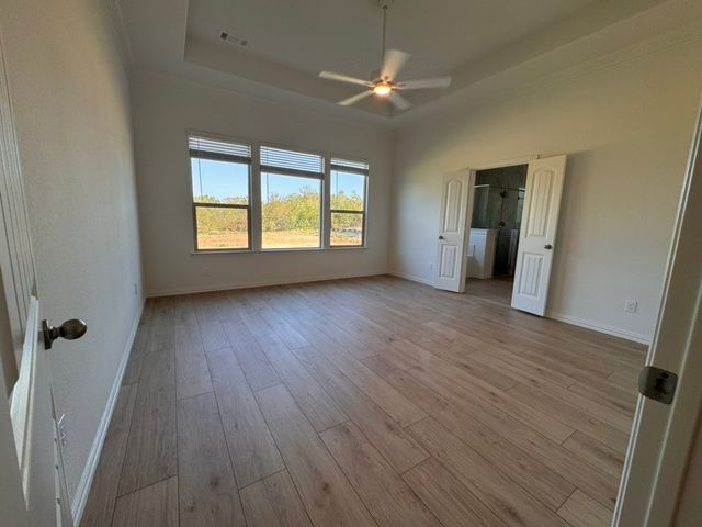 193 Oak Grove Way, Springtown, TX 76082