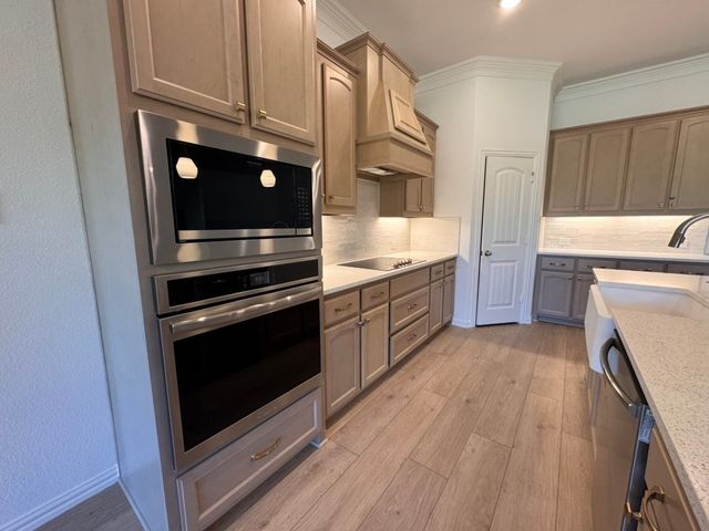 193 Oak Grove Way, Springtown, TX 76082