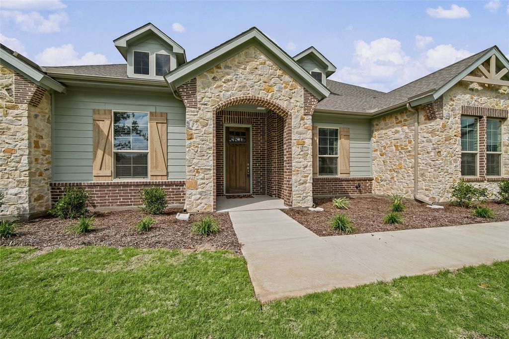 193 Oak Grove Way, Springtown, TX 76082 — photo 4