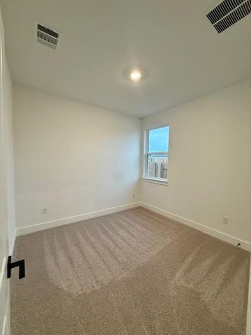 131 Prodigal WAY, Kyle, TX 78640