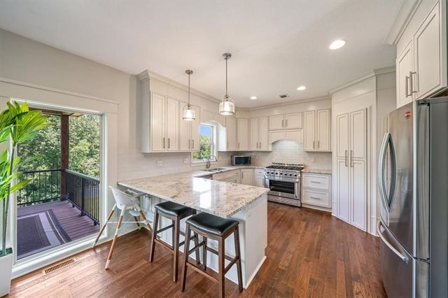 13768 Lookout Drive, Kansas City, MO 64139