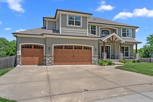 13768 Lookout Drive, Kansas City, MO 64139