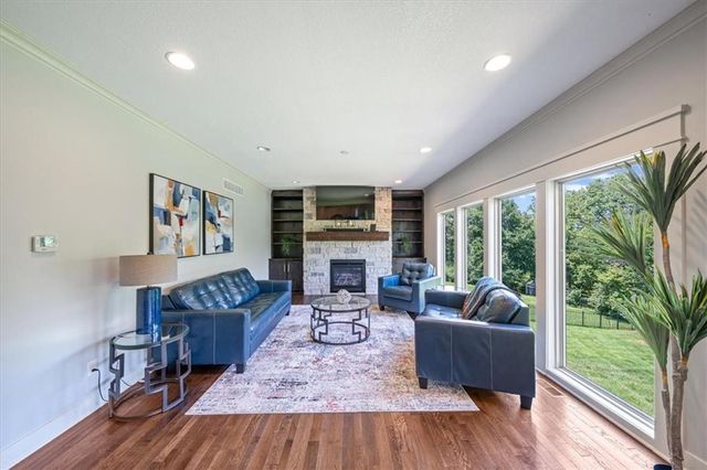 13768 Lookout Drive, Kansas City, MO 64139