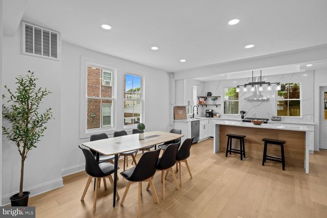 536 ONEIDA PL NW, Washington, DC 20011