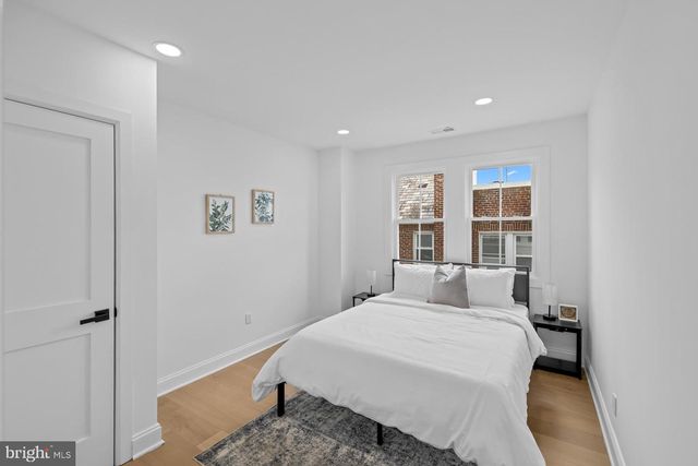 536 ONEIDA PL NW, Washington, DC 20011