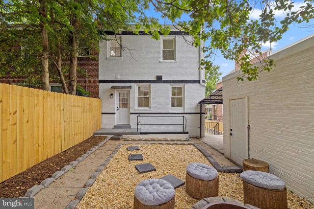 536 ONEIDA PL NW, Washington, DC 20011