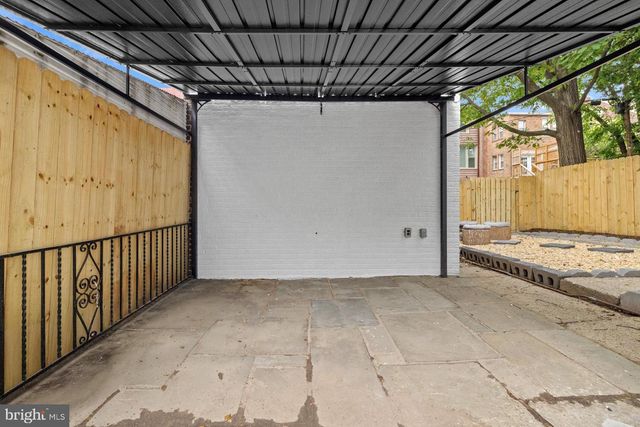 536 ONEIDA PL NW, Washington, DC 20011