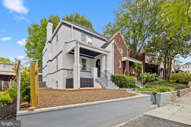 536 ONEIDA PL NW, Washington, DC 20011