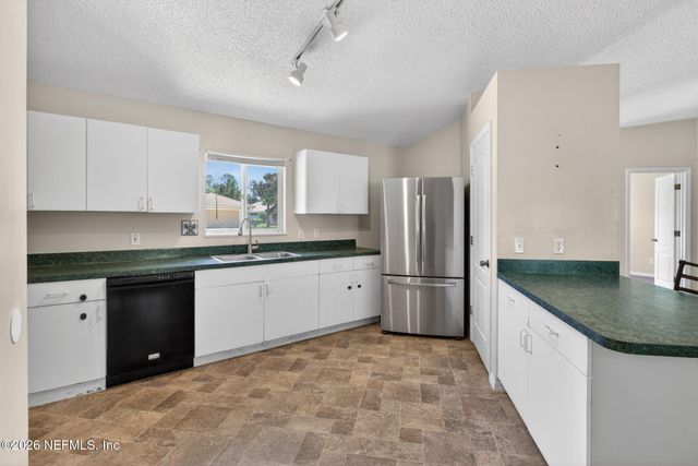 110 WHIPPOORWILL Drive, Palm Coast, FL 32164