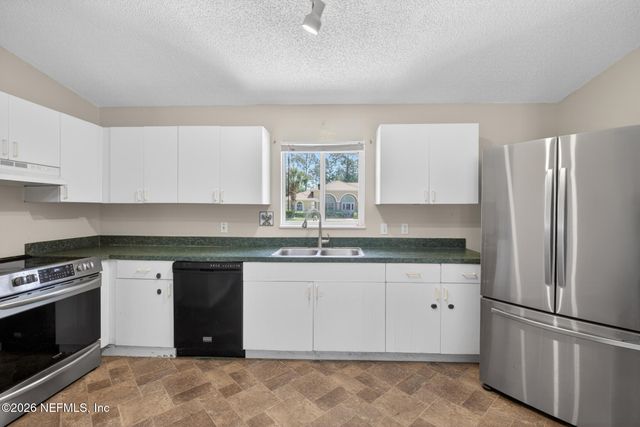 110 WHIPPOORWILL Drive, Palm Coast, FL 32164