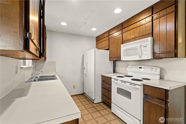 502 Kincaid Avenue, Sumner, WA 98390