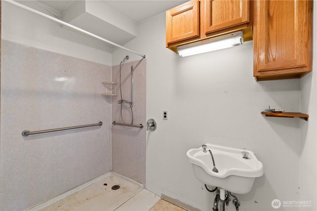 502 Kincaid Avenue, Sumner, WA 98390