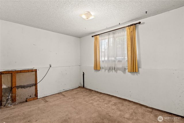 502 Kincaid Avenue, Sumner, WA 98390