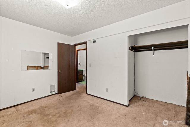 502 Kincaid Avenue, Sumner, WA 98390