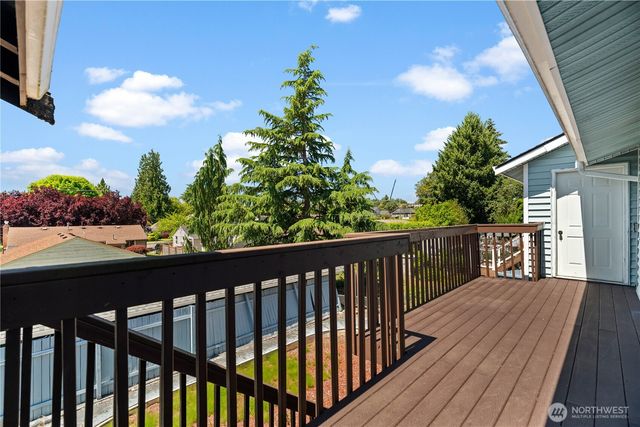 502 Kincaid Avenue, Sumner, WA 98390