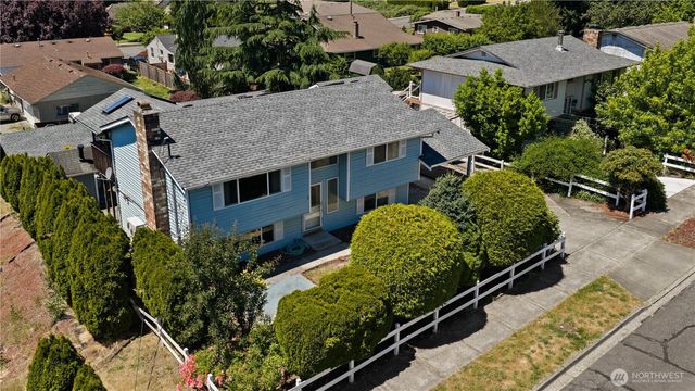 502 Kincaid Avenue, Sumner, WA 98390
