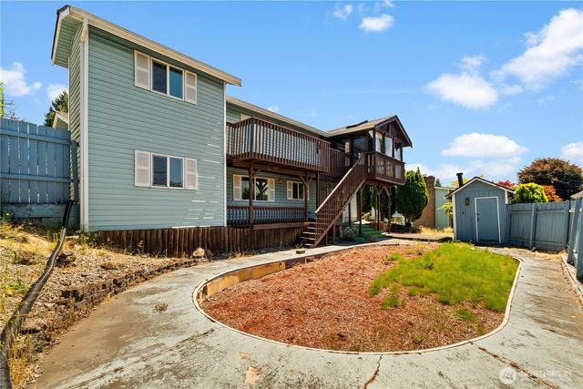 502 Kincaid Avenue, Sumner, WA 98390