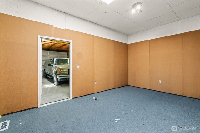 502 Kincaid Avenue, Sumner, WA 98390