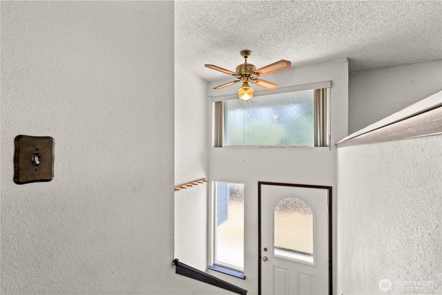 502 Kincaid Avenue, Sumner, WA 98390