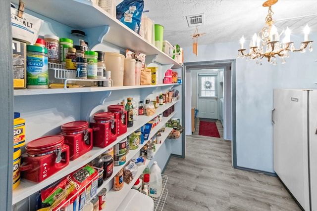 158 County Road 1733, Clifton, TX 76634