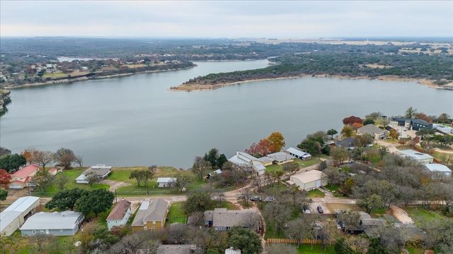 158 County Road 1733, Clifton, TX 76634