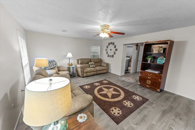 158 County Road 1733, Clifton, TX 76634