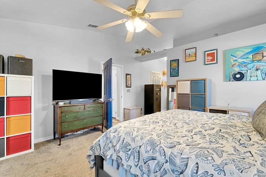 Image 30 of property listing at 2263 Pacific Court, Madera, CA 93637