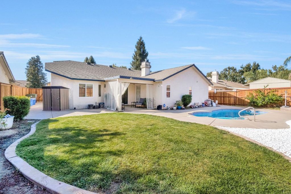 Image 35 of property listing at 2263 Pacific Court, Madera, CA 93637