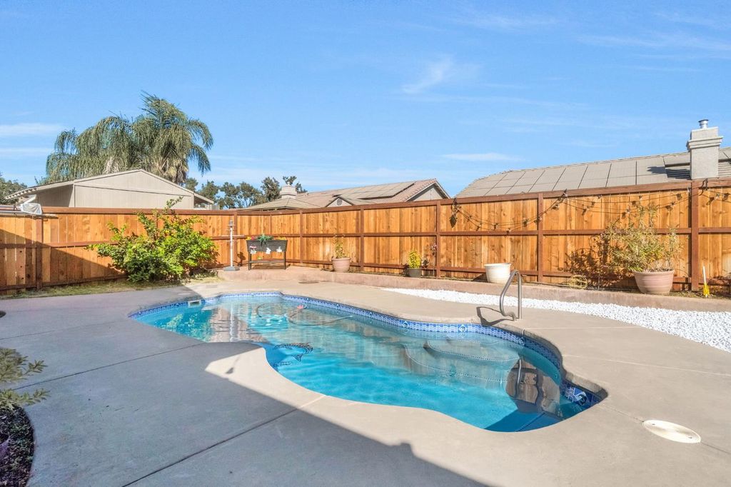 Image 36 of property listing at 2263 Pacific Court, Madera, CA 93637