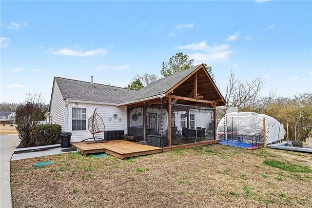 8195 River Hill Commons Drive, Ball Ground, GA 30107