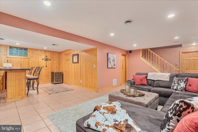 11109 STONEBROOK DR, Manassas, VA 20112