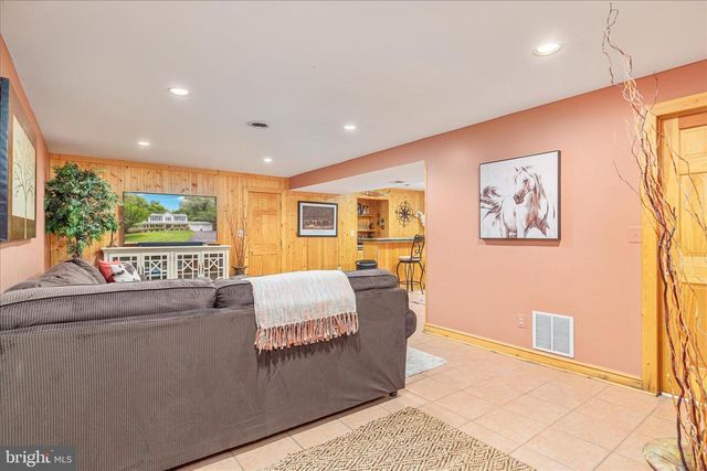 11109 STONEBROOK DR, Manassas, VA 20112