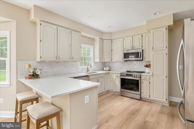 11109 STONEBROOK DR, Manassas, VA 20112
