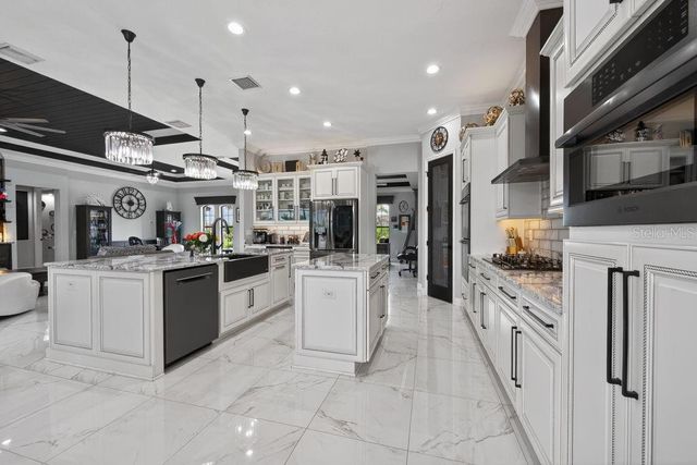 5220 LAKE VENICE DRIVE, Wimauma, FL 33598