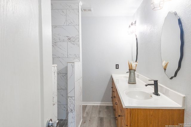 5311 Moreville Farm, San Antonio, TX 78228