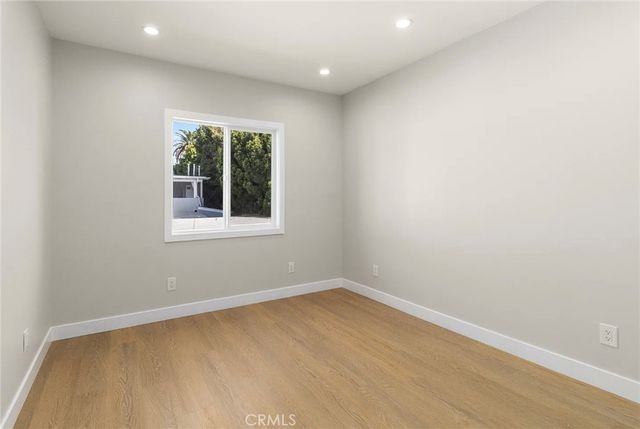 1827 E 4 Street 18, Long Beach, CA 90802