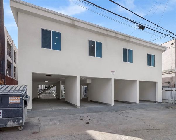 1827 E 4 Street 18, Long Beach, CA 90802