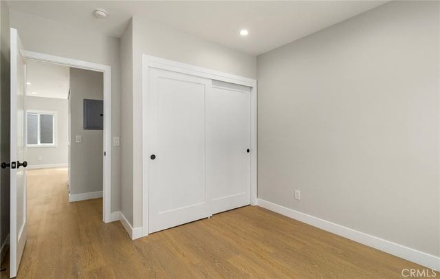 1827 E 4 Street 18, Long Beach, CA 90802
