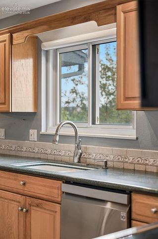 495 Guyout Ridge Court, Colorado Springs, CO 80919