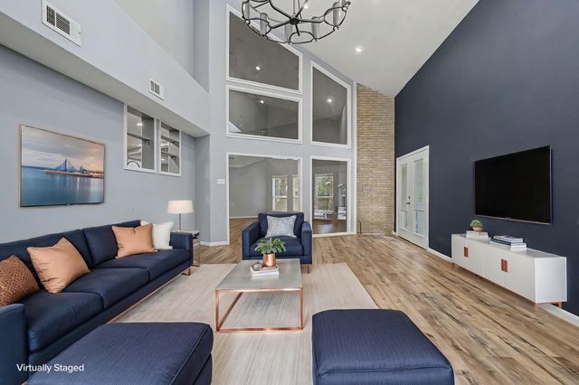 3732 Summer Lane, Huntsville, TX 77340