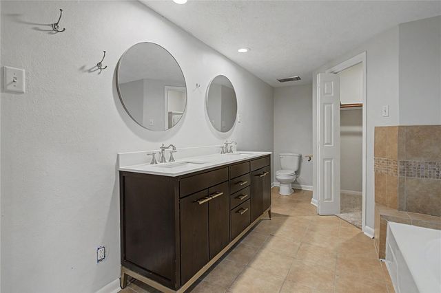 3732 Summer Lane, Huntsville, TX 77340