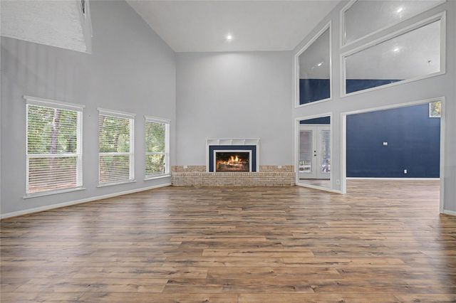 3732 Summer Lane, Huntsville, TX 77340